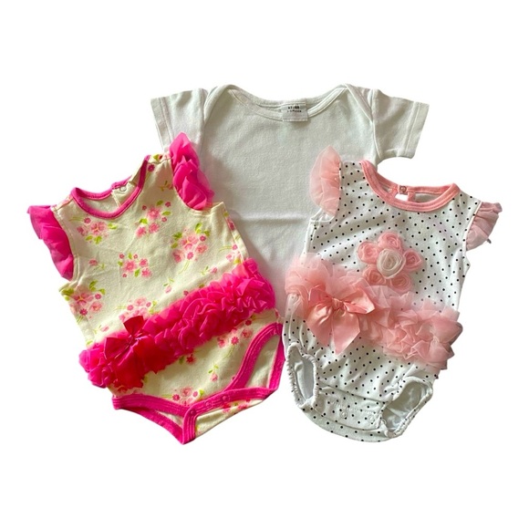 GIRLS 3-6 MONTHS BUNDLE-TOTAL OF 10 PIECES-DISNEY BABY-MAGICAL SEASON & MORE - Picture 2 of 8